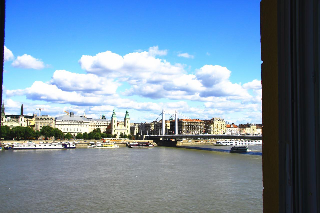 Danube View Apartment Budapest