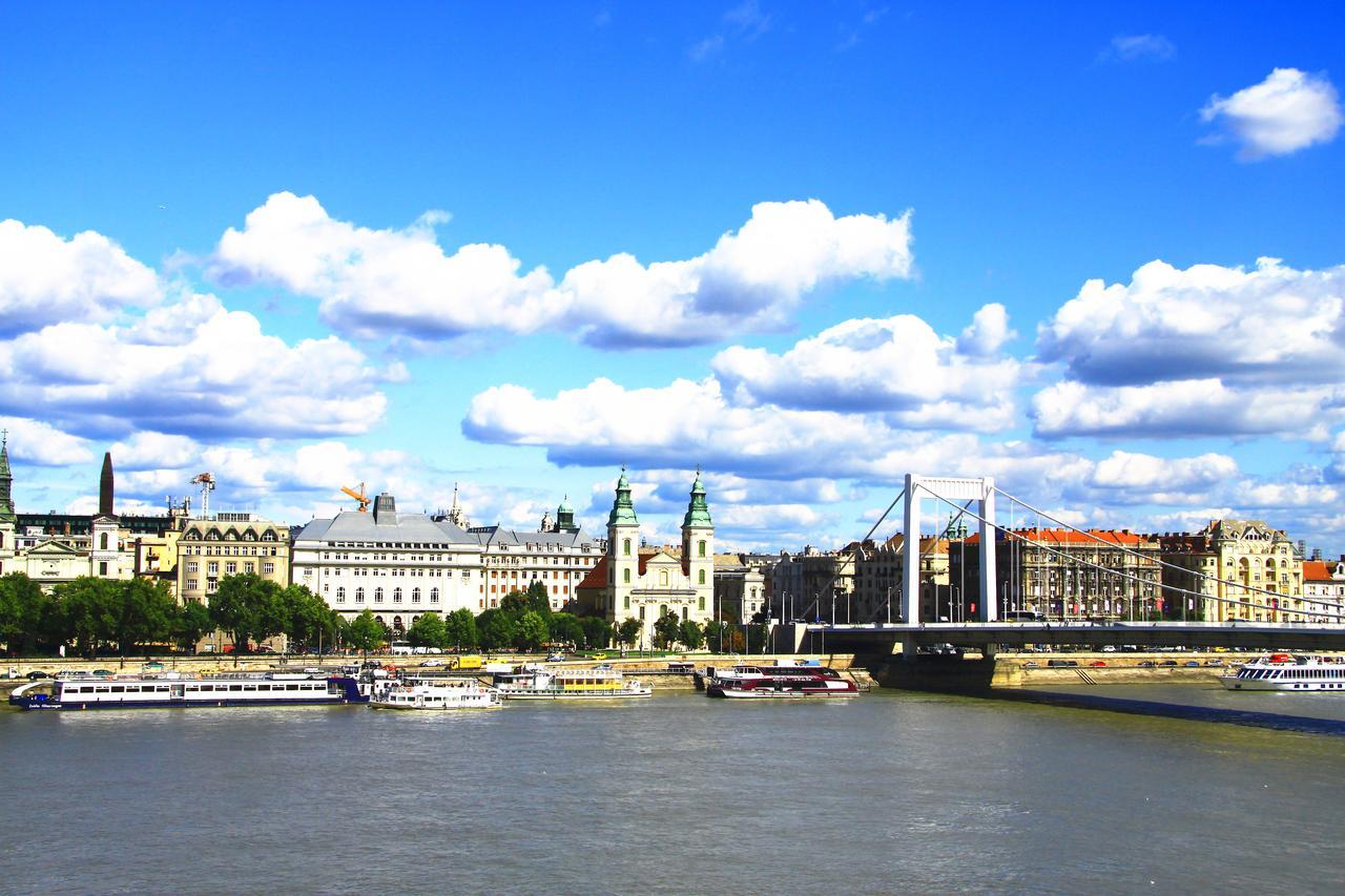 Apartment Danube View Budapest